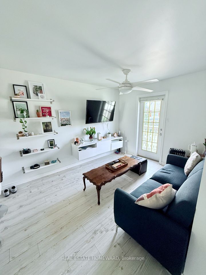 559 Delaware