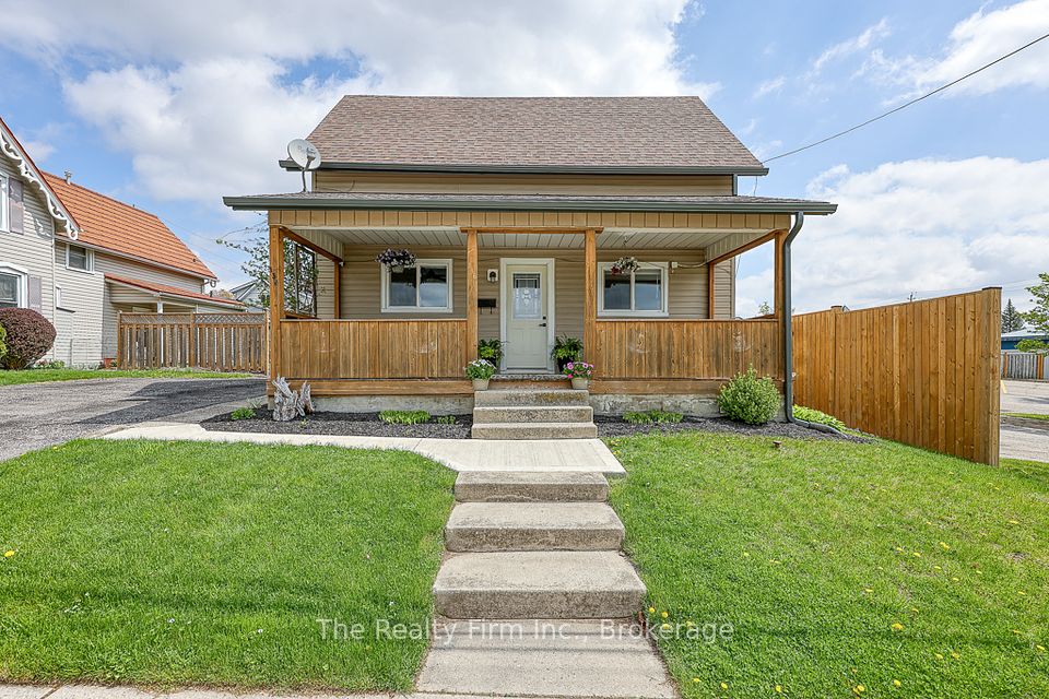 136 Bidwell