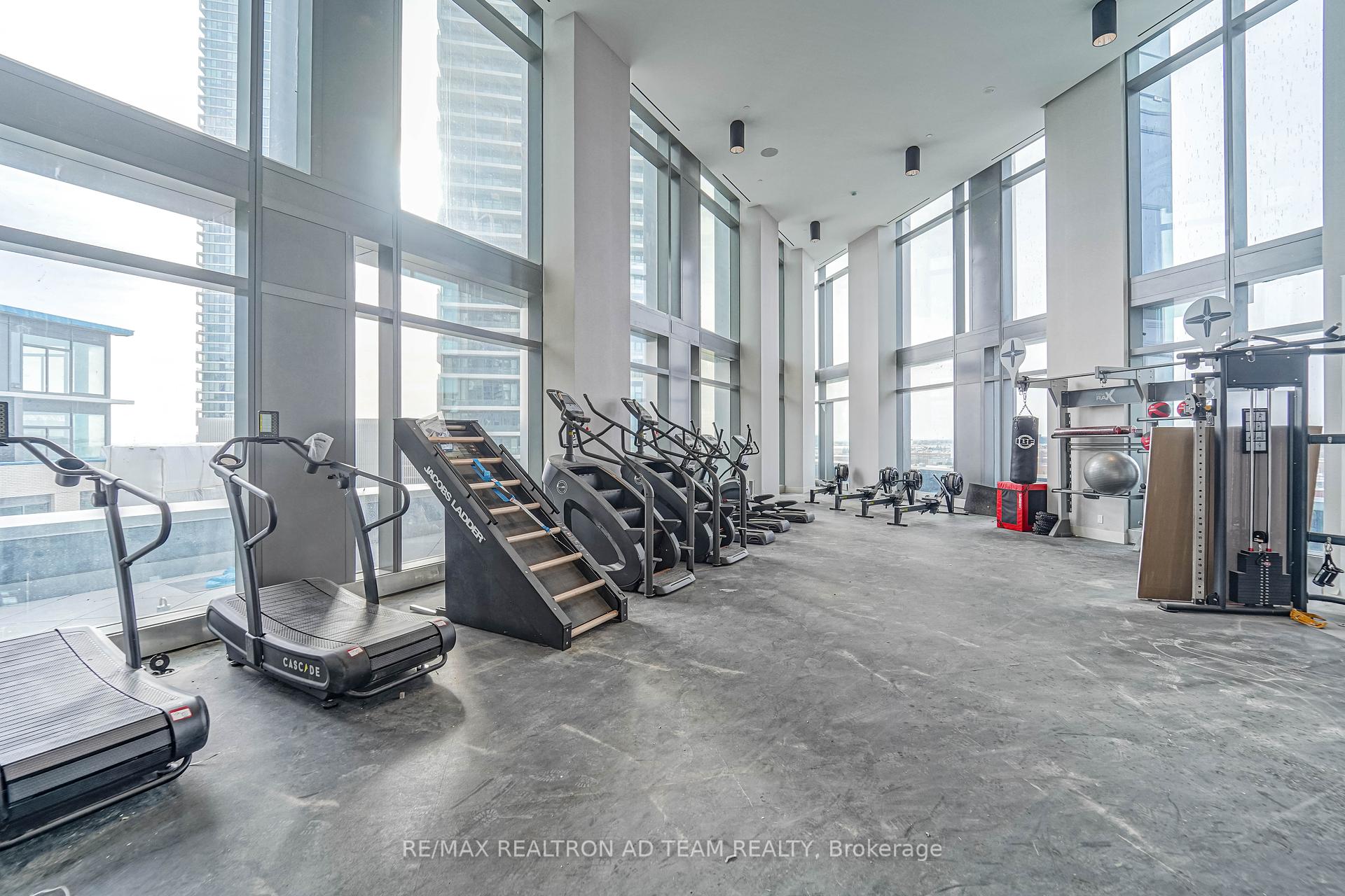 1 Bedroom Condo at 1000 Portage, Vaughan For sale