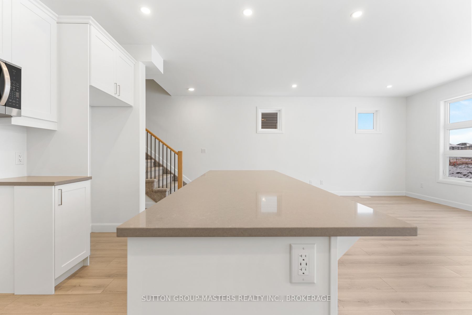 203 Superior Drive, Loyalist, ON K7N 0E9