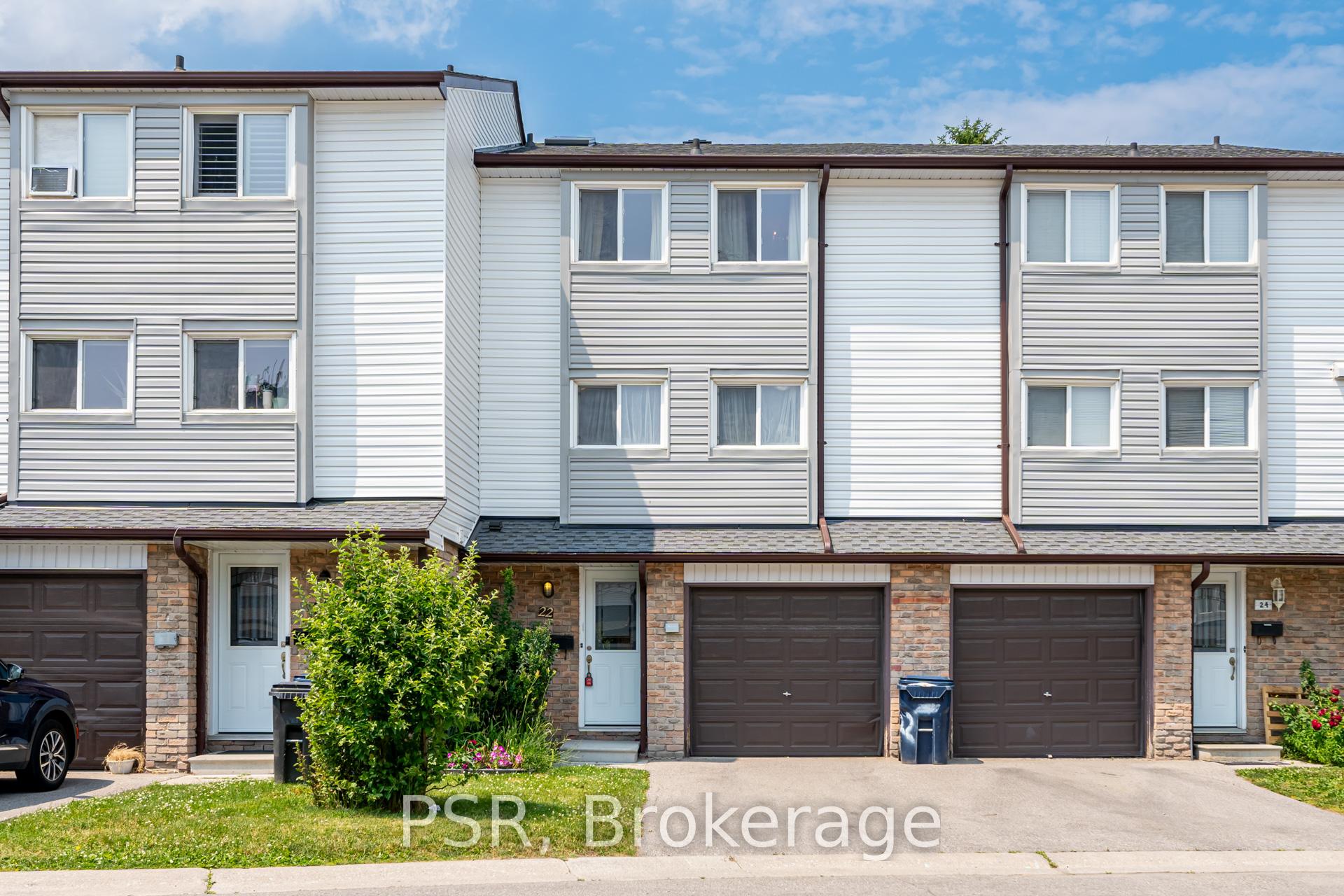 3 Bedrooms Condo at 50 Verne, Toronto For sale