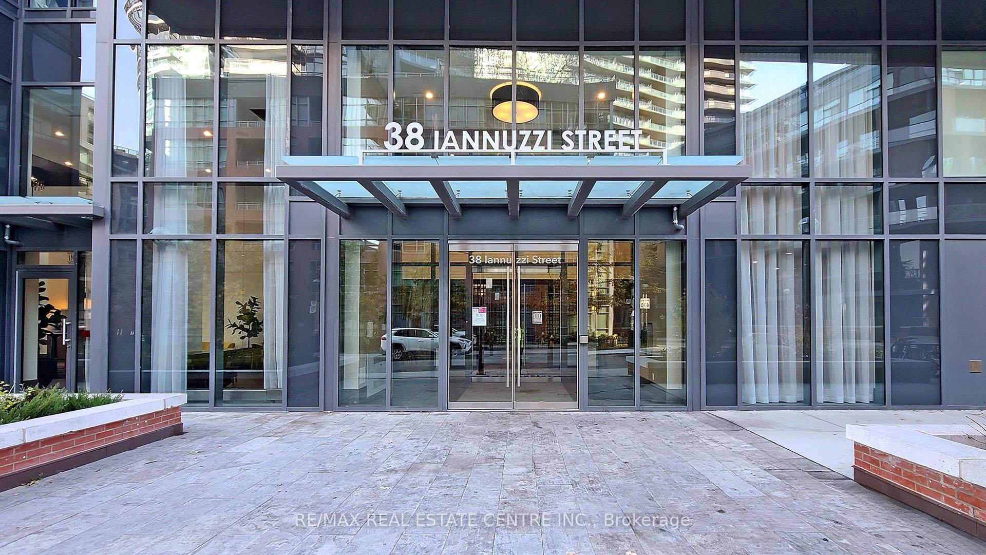 2 Bedrooms Condo at 38 Iannuzzi,  Toronto For sale