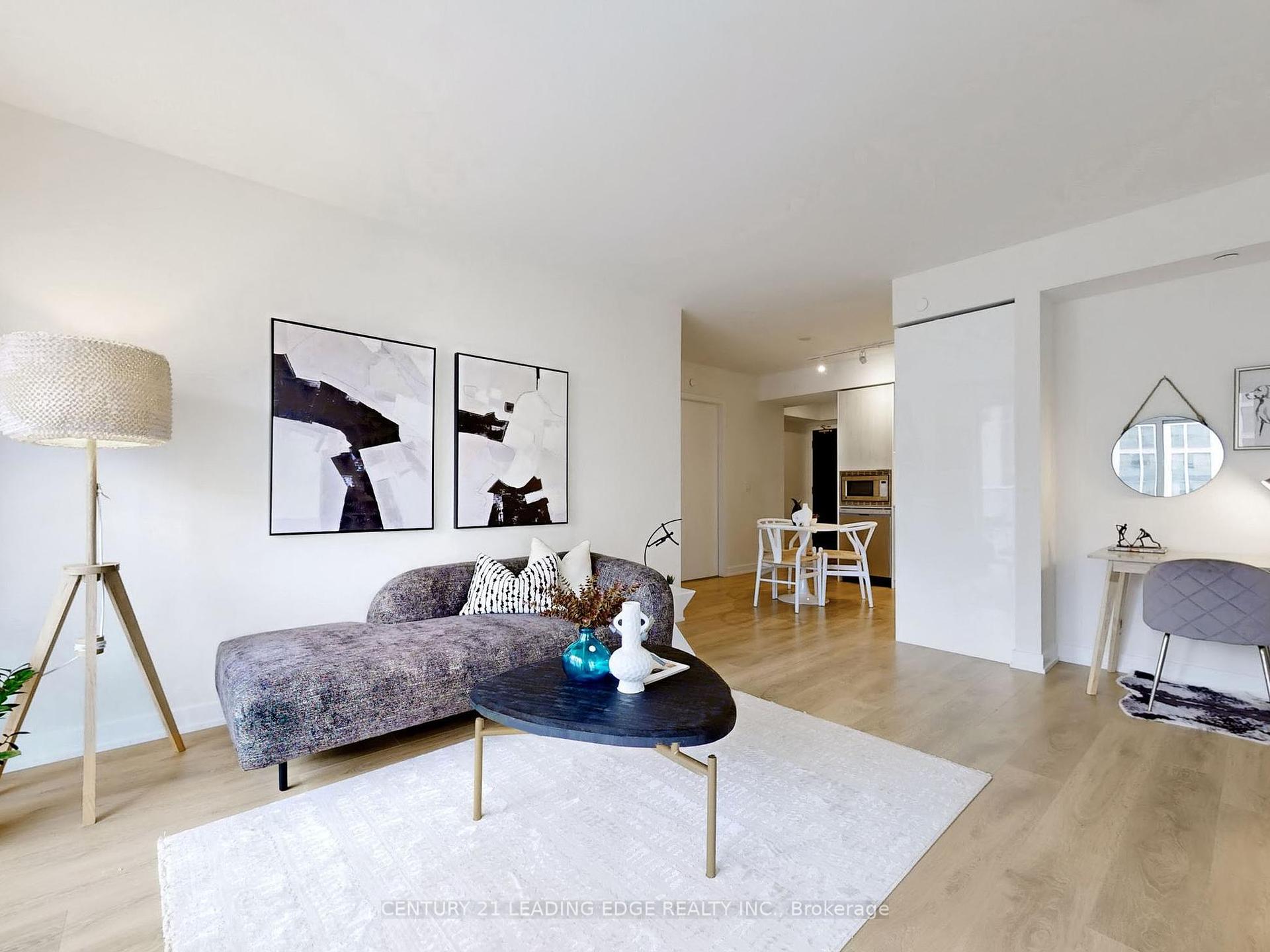 3 Bedrooms Condo at 501 Yonge, Toronto For sale