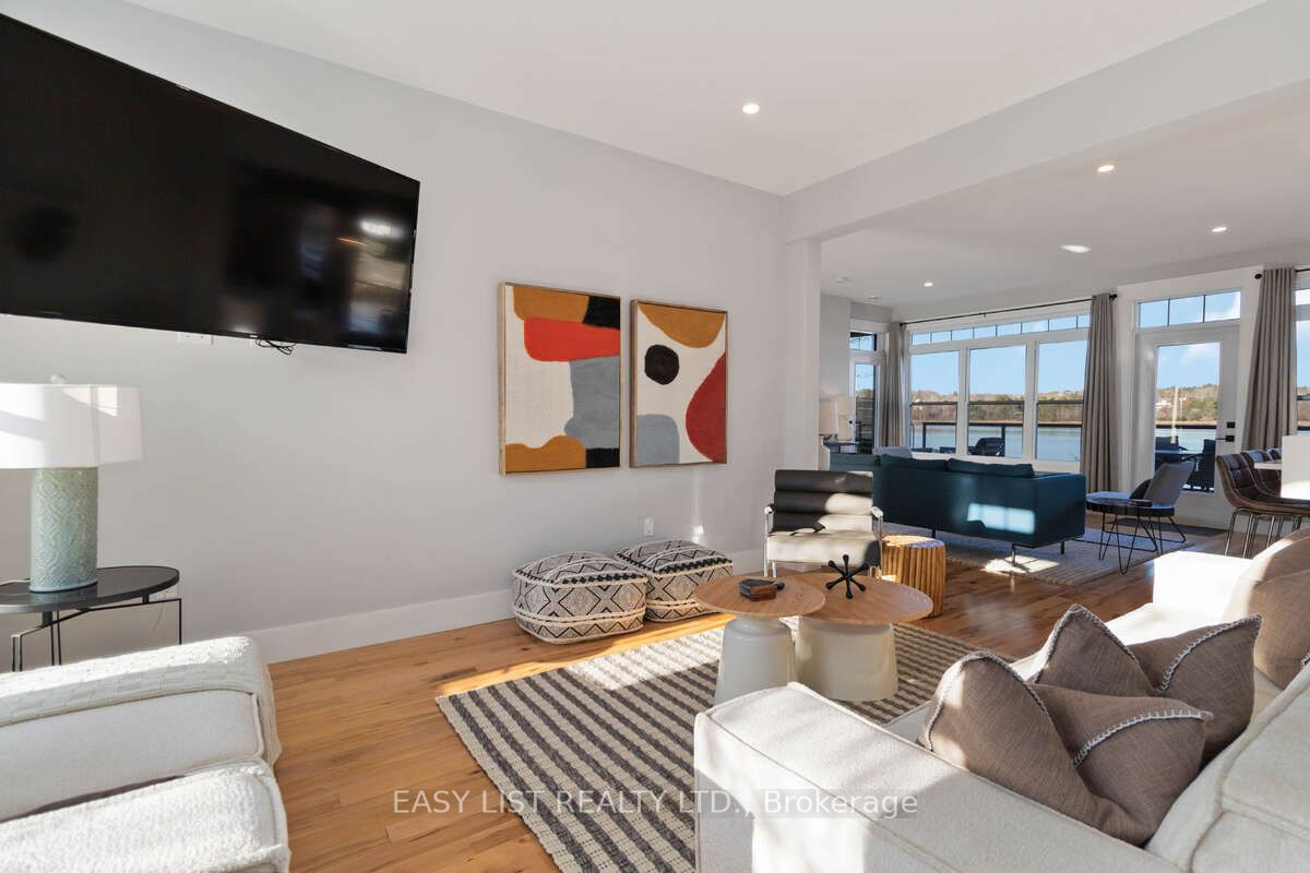 693 Mason Beach Road, #3