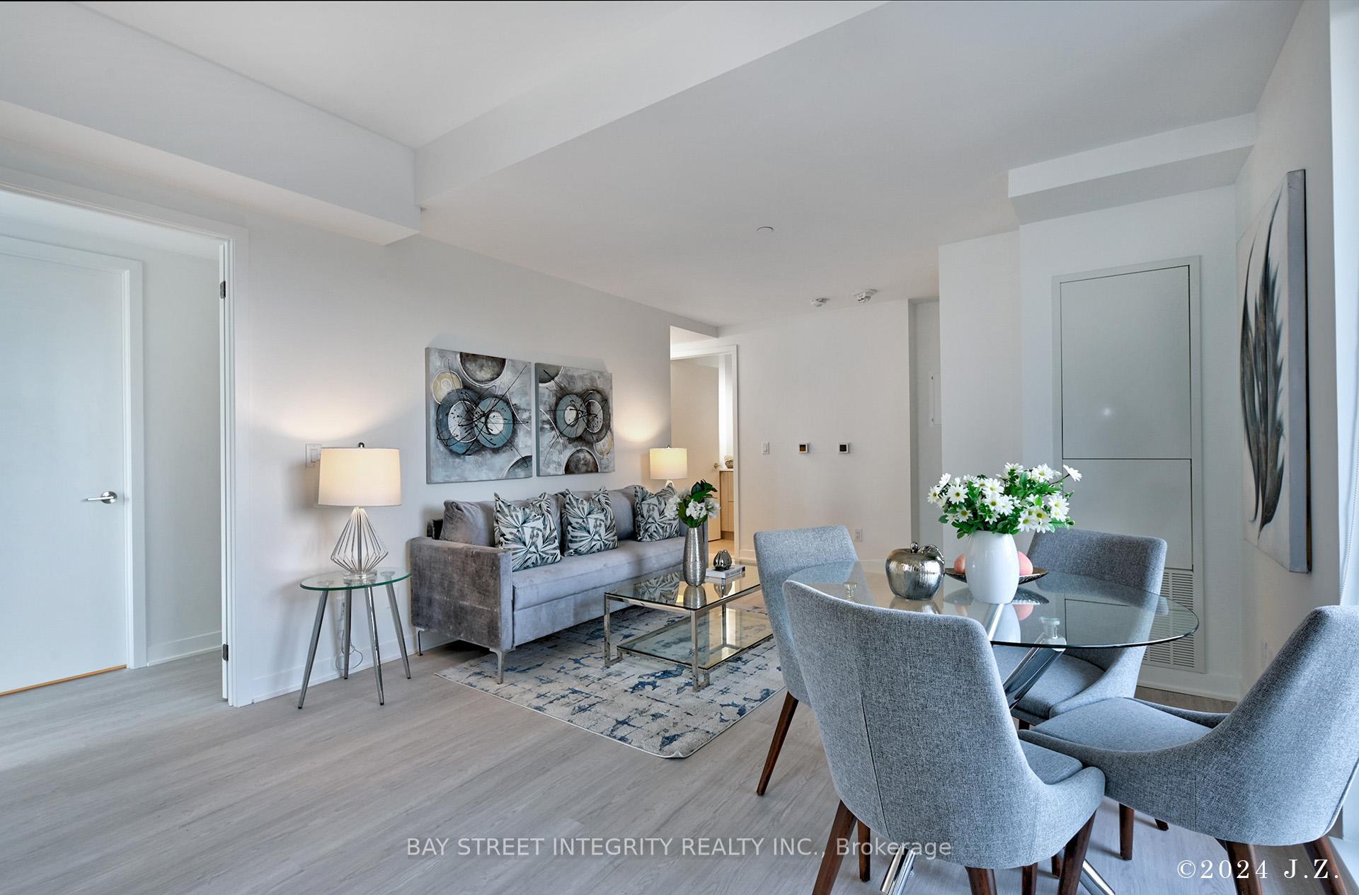 3 Bedrooms Condo at 185 Alberta, Toronto For sale