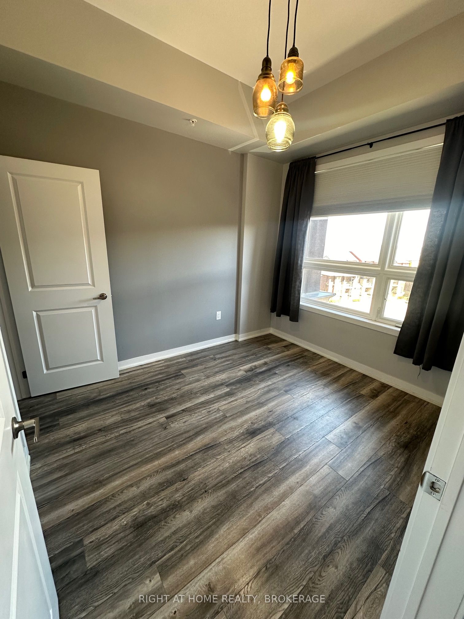 5020 Corporate Drive, #401