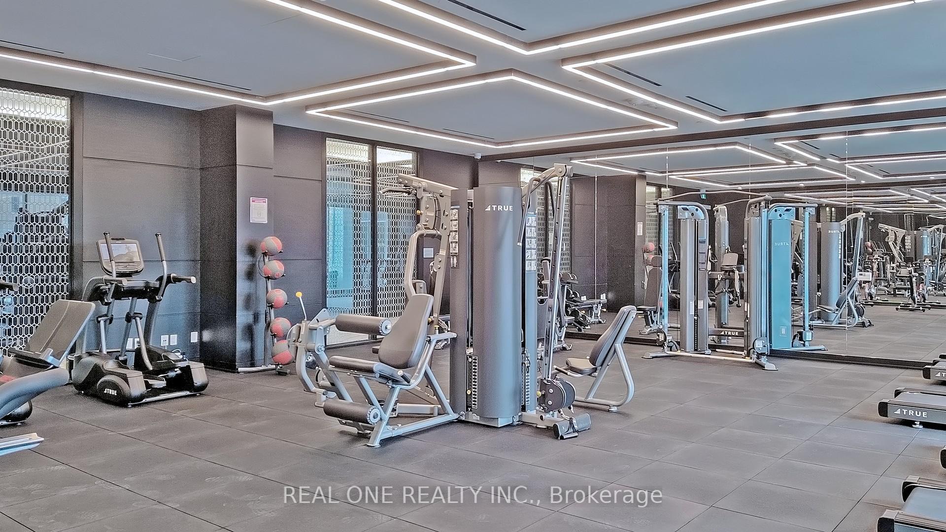 2 Bedrooms Condo at 31 Tippett, Toronto For sale