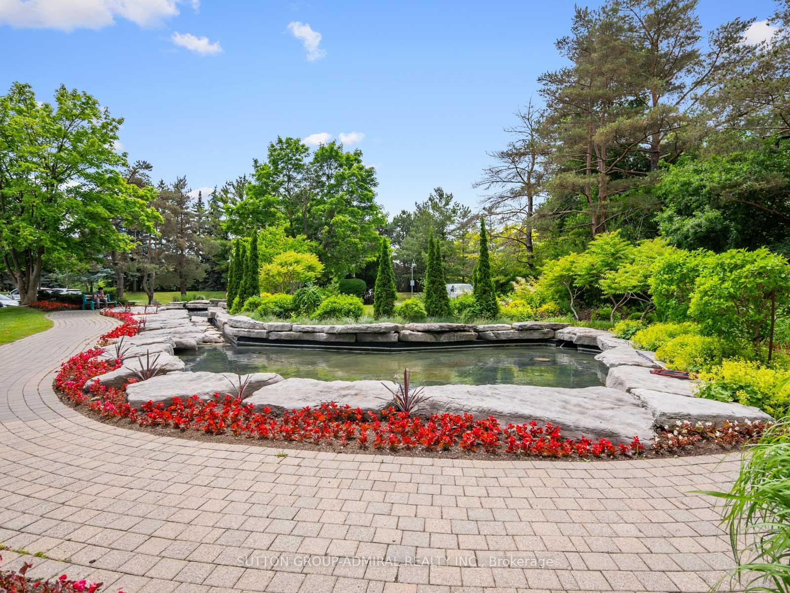 3 Bedrooms Condo at 175 Bamburgh, Toronto For sale