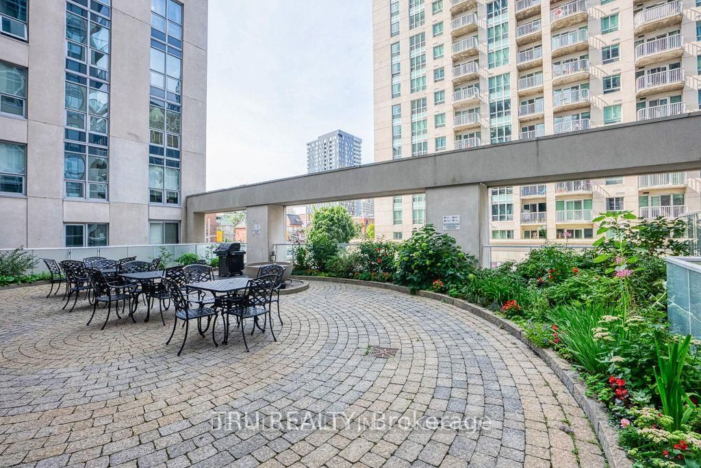 195 BESSERER Street, #303