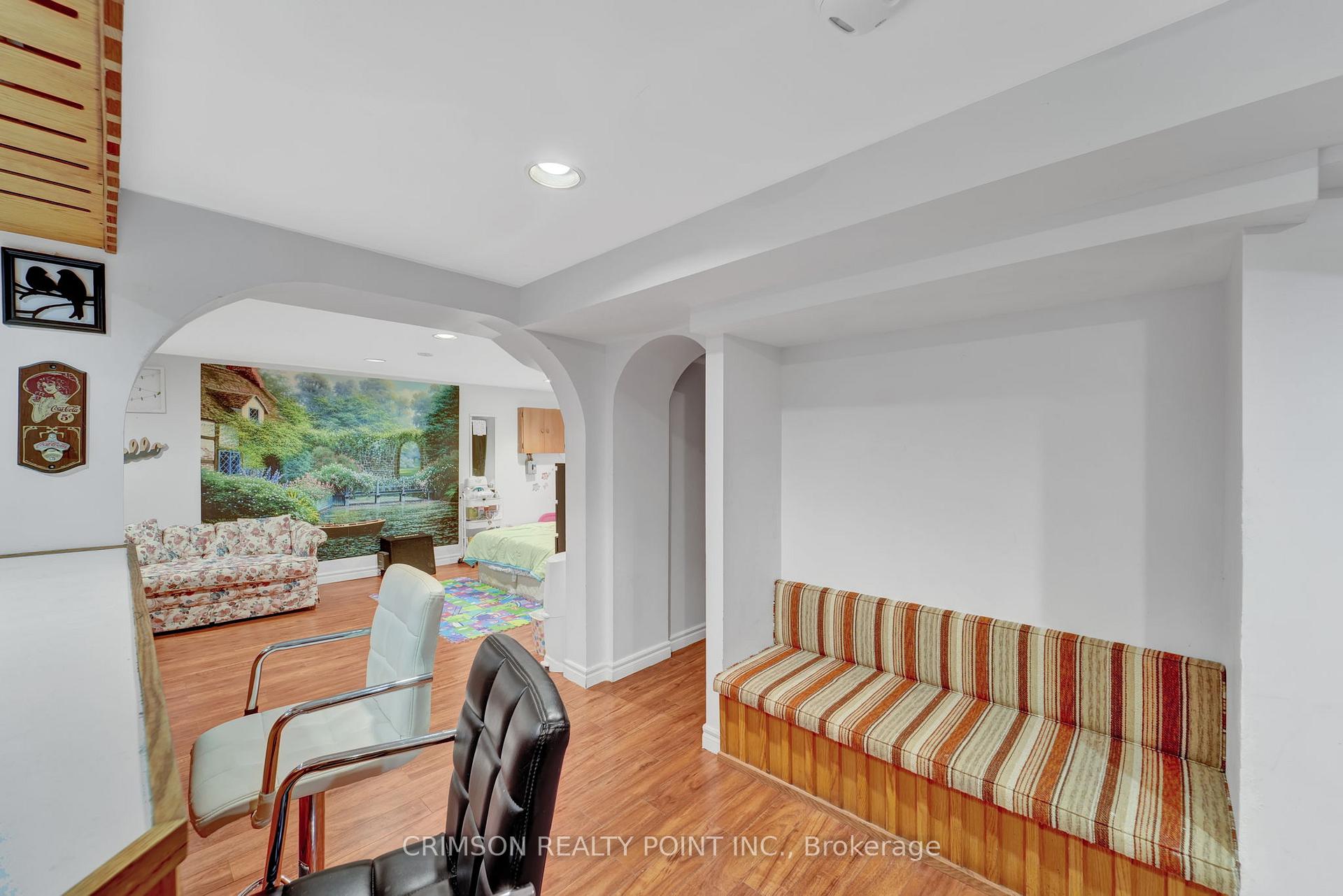 3 Bedrooms Condo at 25 Brimwood, Toronto For sale