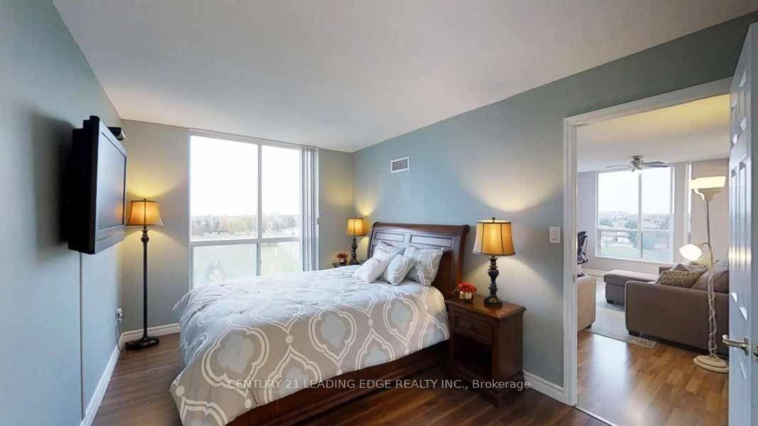 2 Bedrooms Condo at 4850 GLEN ERIN,  Mississauga For sale