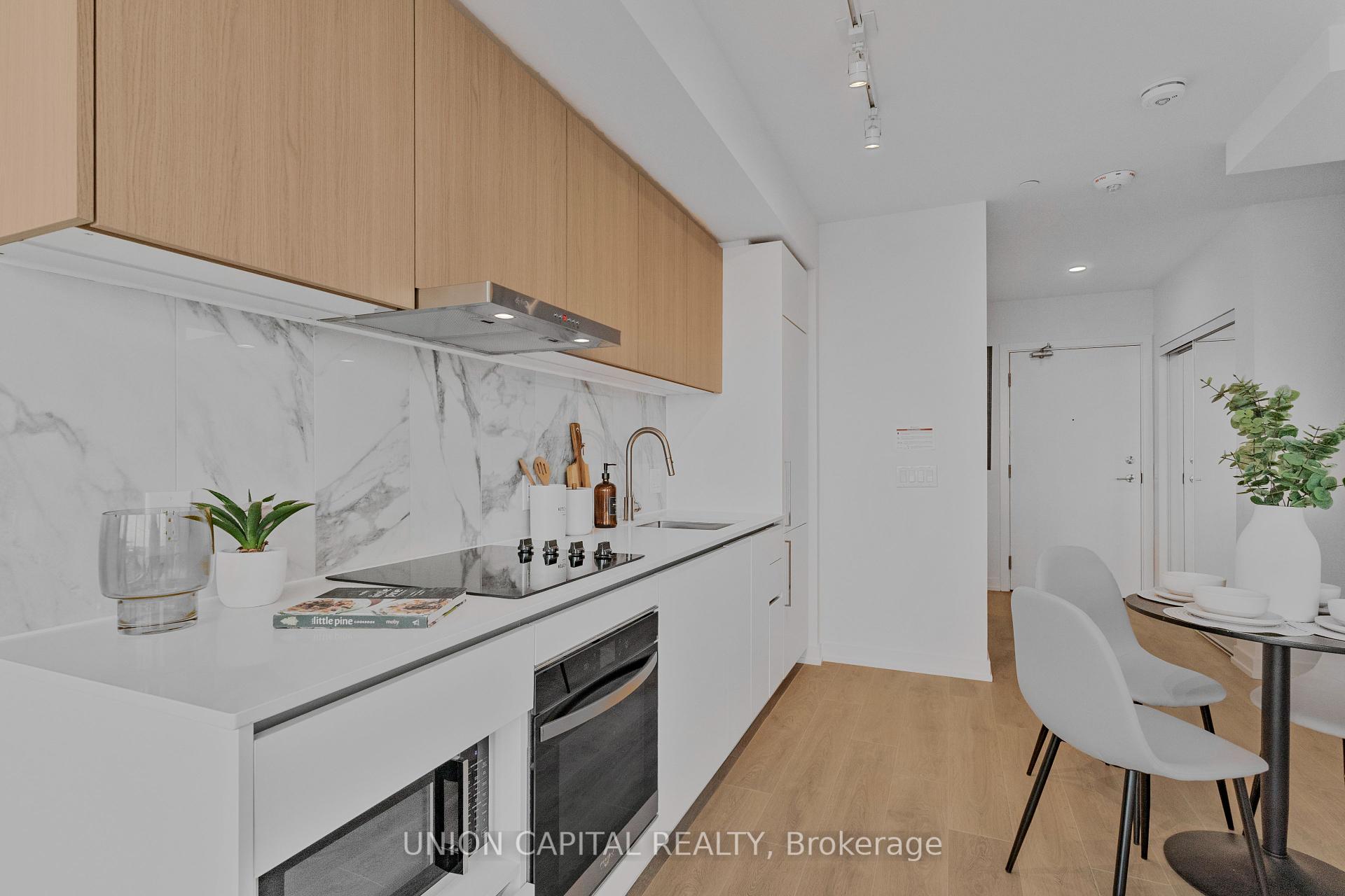 2 Bedrooms Condo at 1100 Sheppard, Toronto For sale