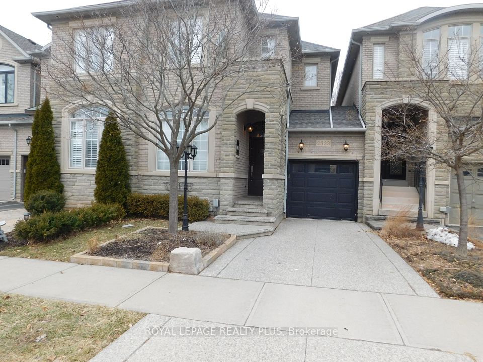 2333 Woodfield