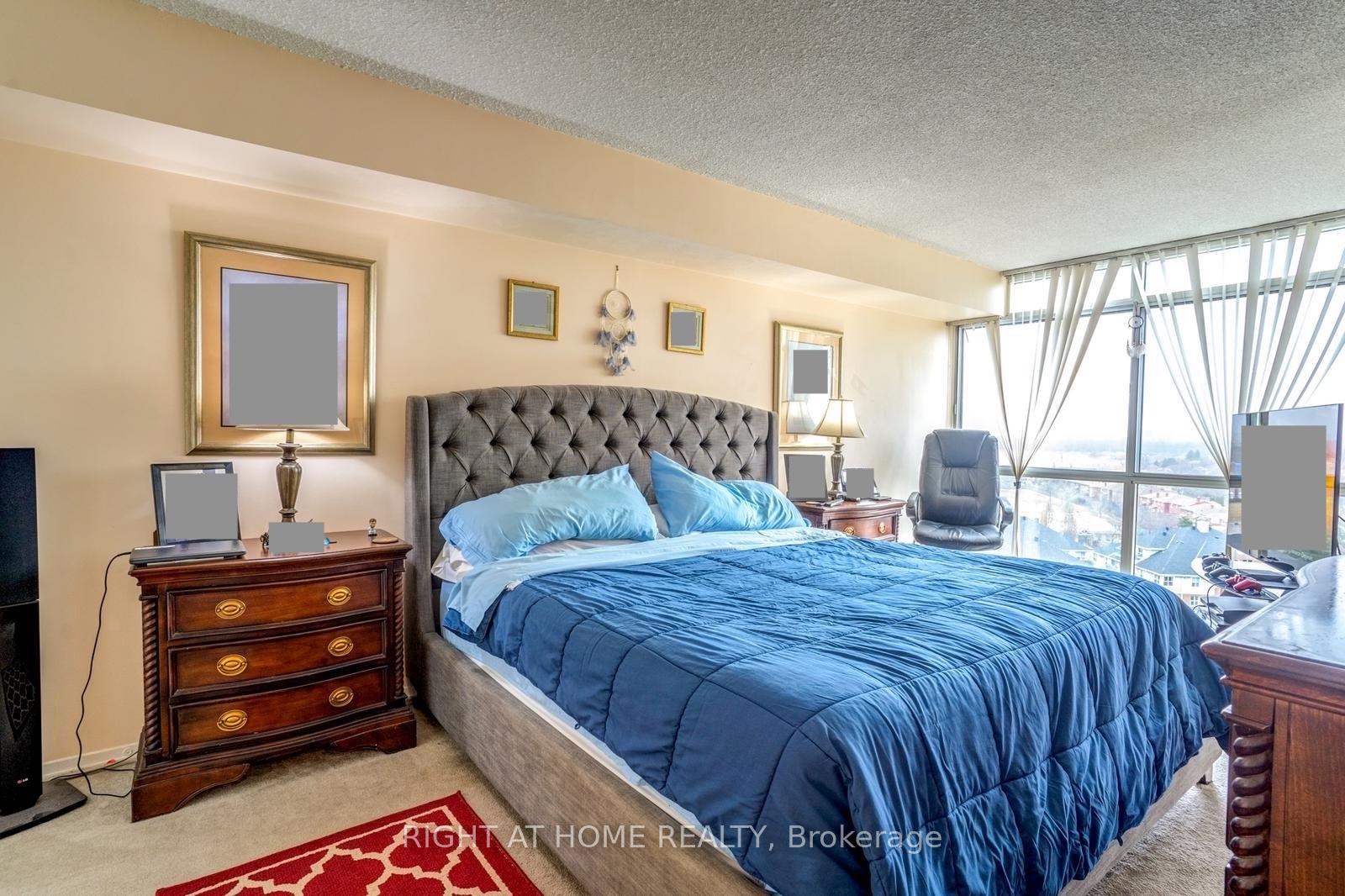 3 Bedrooms Condo at 11753 Sheppard, Toronto For sale