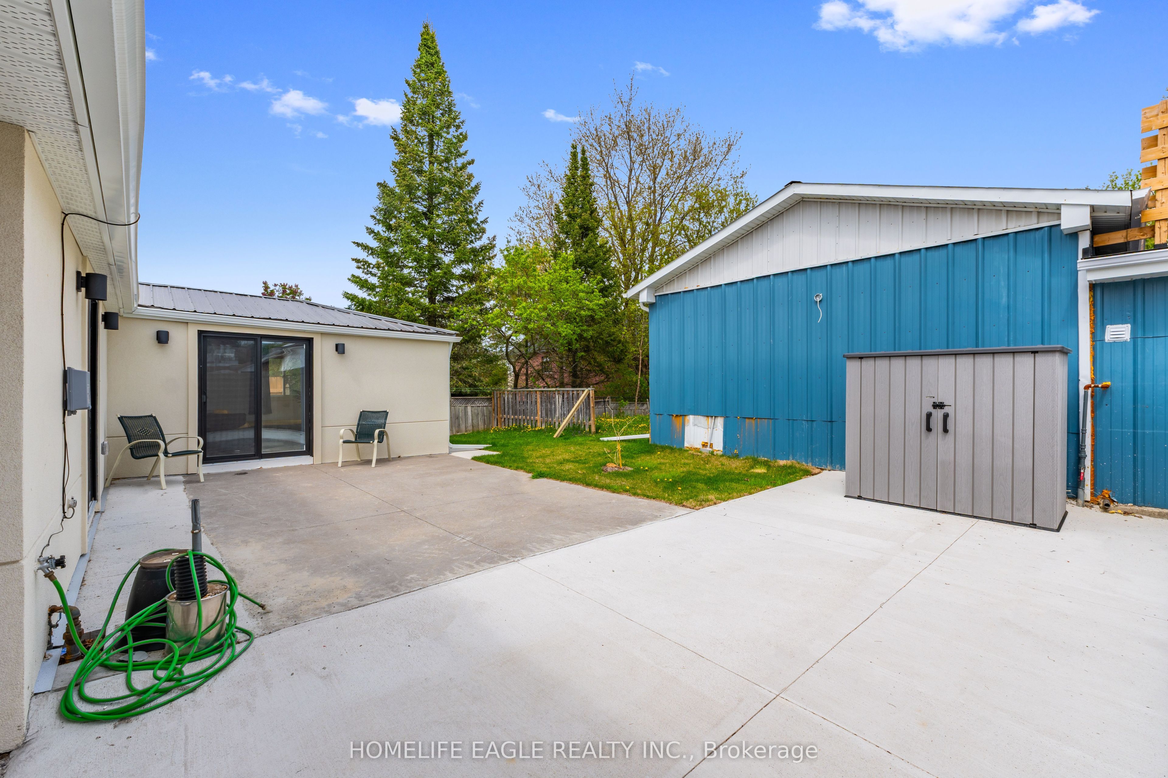 3 Hughes Street
