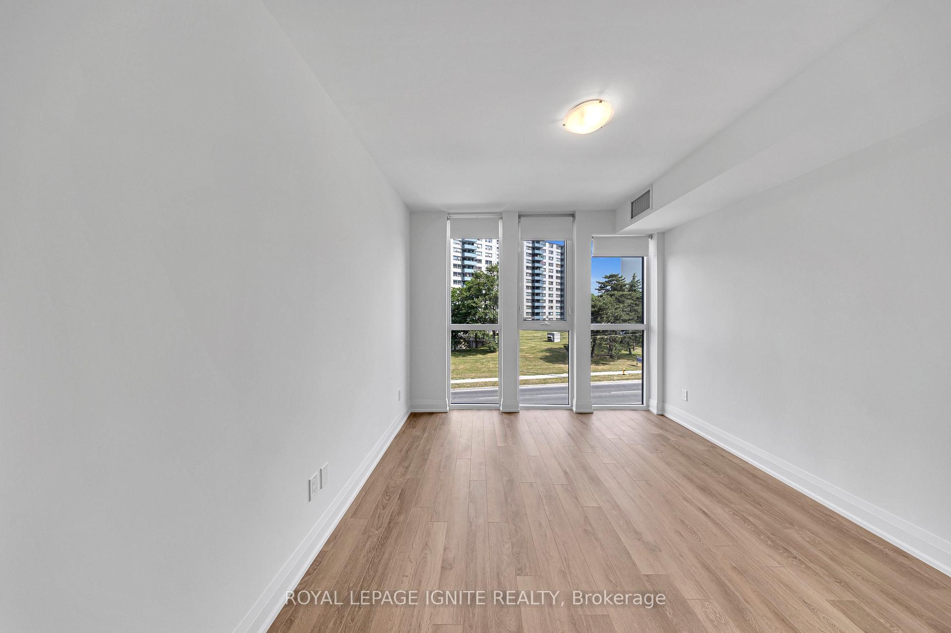 3 Bedrooms Condo at 1461 Lawrence, Toronto For sale