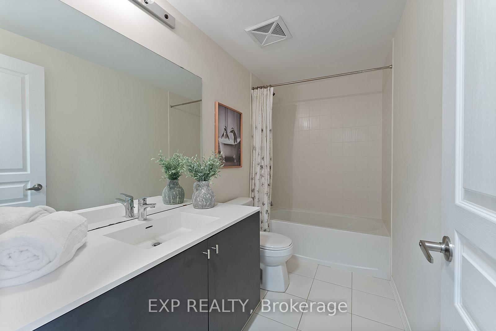 2 Bedrooms Condo at 1100 Briar Hill, Toronto For sale