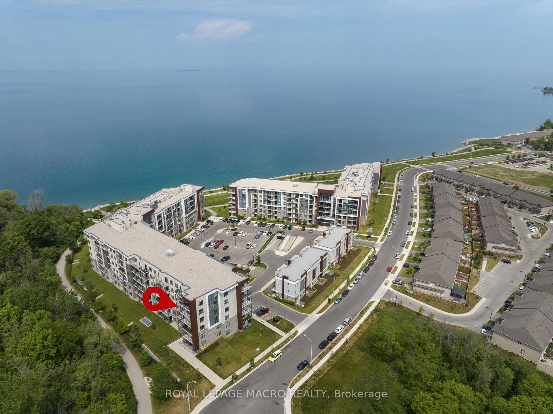 1 Bedroom Condo at 125 Shoreview,  Hamilton For sale