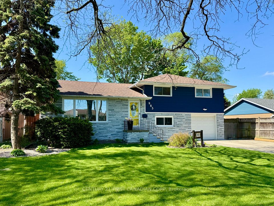 983 Devine Street, Sarnia, ON N7S 1A9