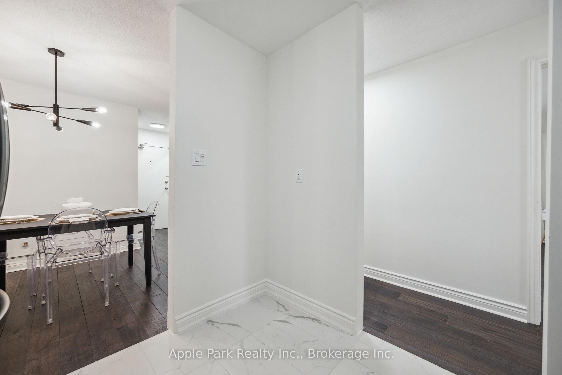 2 Bedrooms Condo at 1450 Glen Abbey,  Oakville For sale