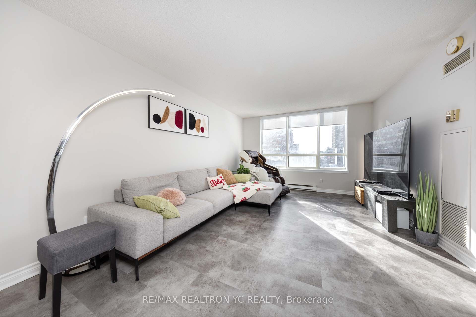 #514 - 30 Greenfield Avenue, Toronto, ON M2N 6N3