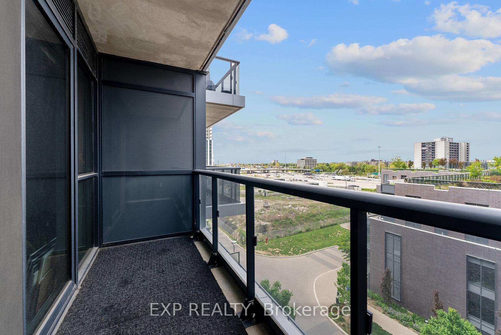 1 Bedroom Condo at 26 Gibbs, Toronto For sale