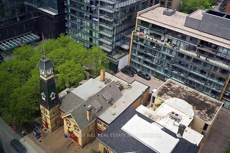2 Bedrooms Condo at 11 Yorkville, Toronto For sale
