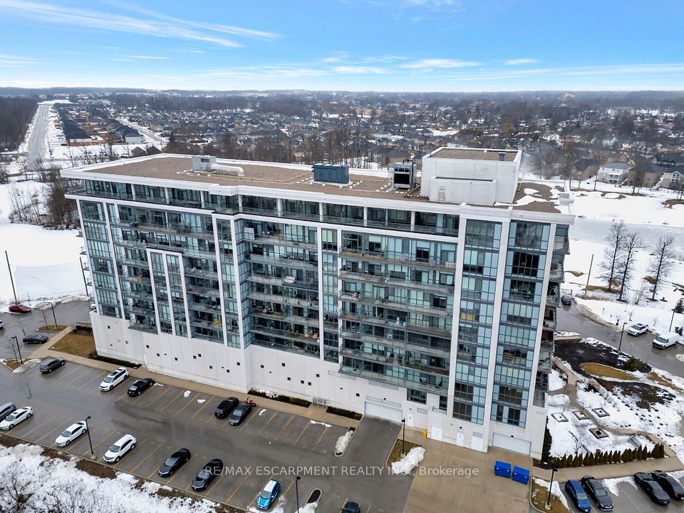 7711 Green Vista