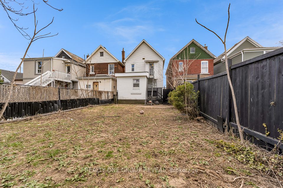 29 Gertrude Street, Hamilton, ON L8L 4B7