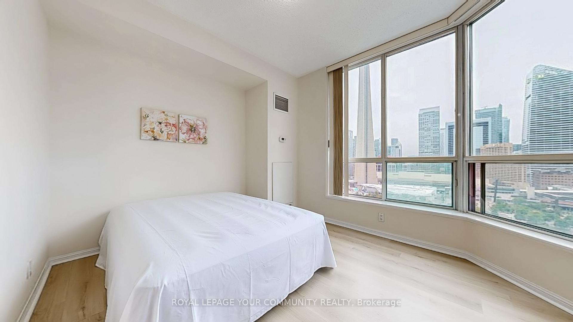2 Bedrooms Condo at 230 Queens, Toronto For sale