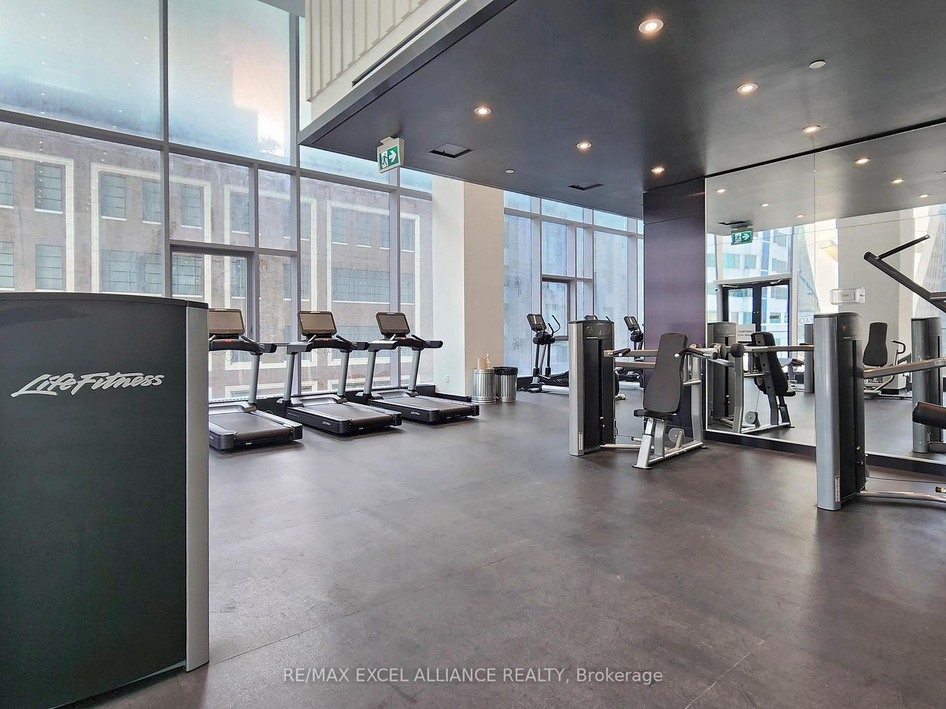 2 Bedrooms Condo at 357 King,  Toronto For sale