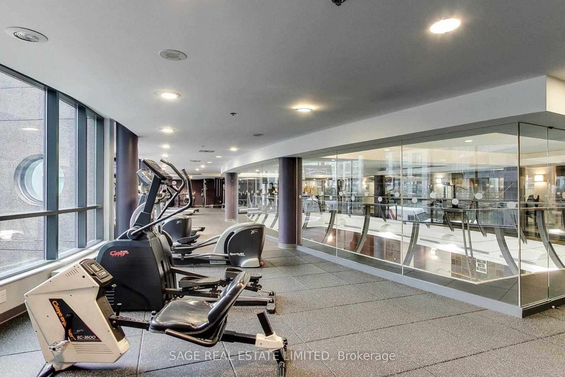 2 Bedrooms Condo at 219 Fort York, Toronto For sale