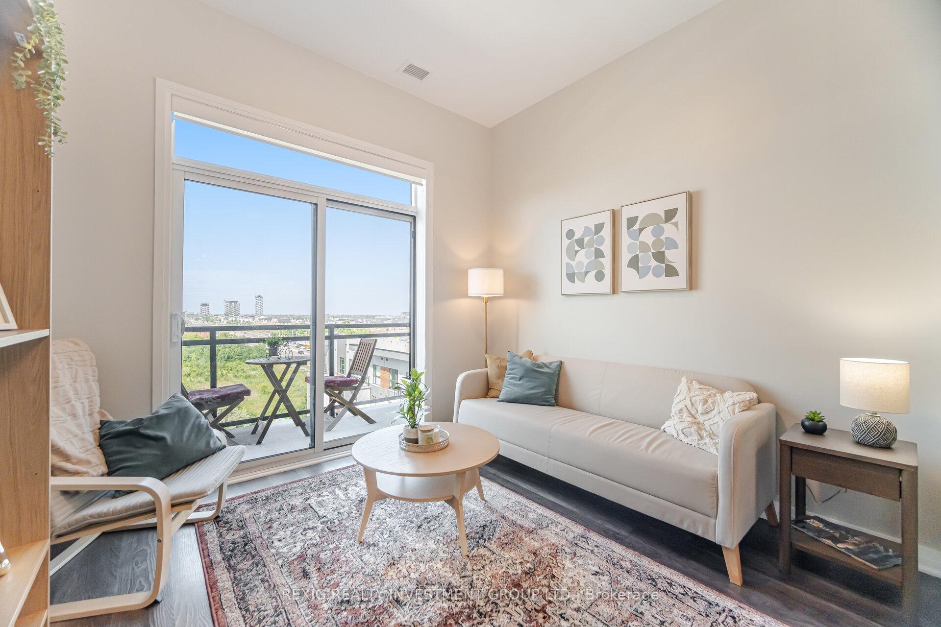 2 Bedrooms Condo at 95 DUNDAS, Oakville For sale