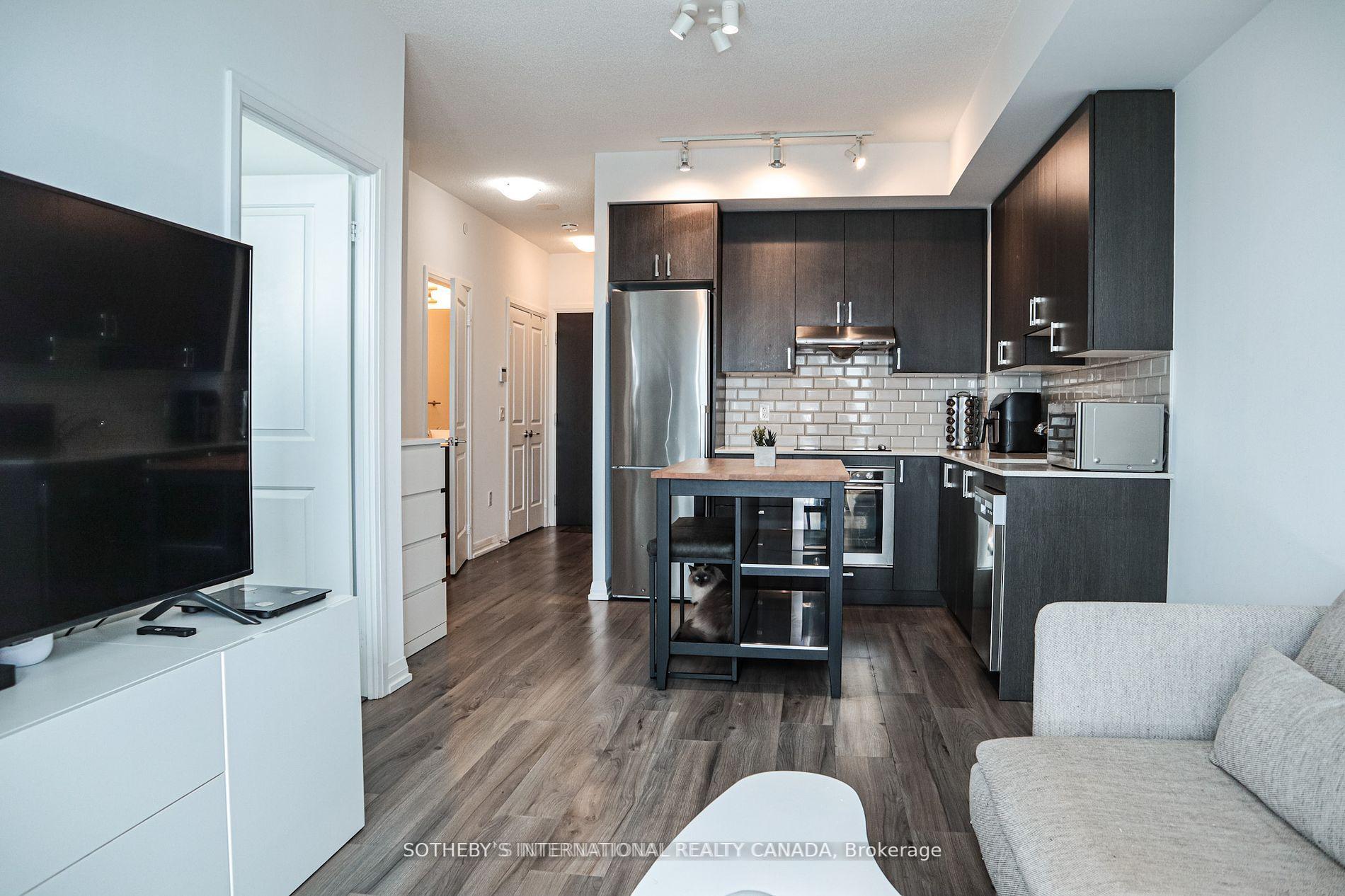 2 Bedrooms Condo at 50 Ann O’Reilly, Toronto For sale