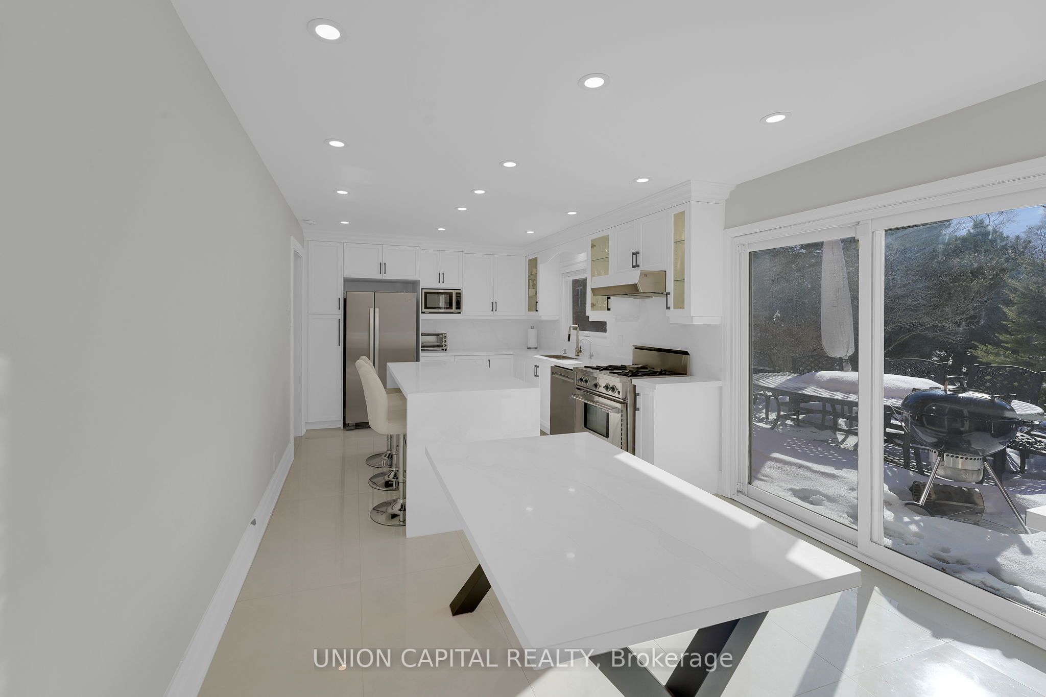 12 Reesor Place