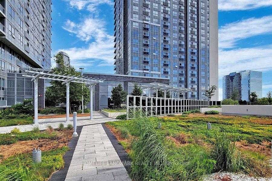 2 Bedrooms Condo at 255 Village Green,  Toronto For sale