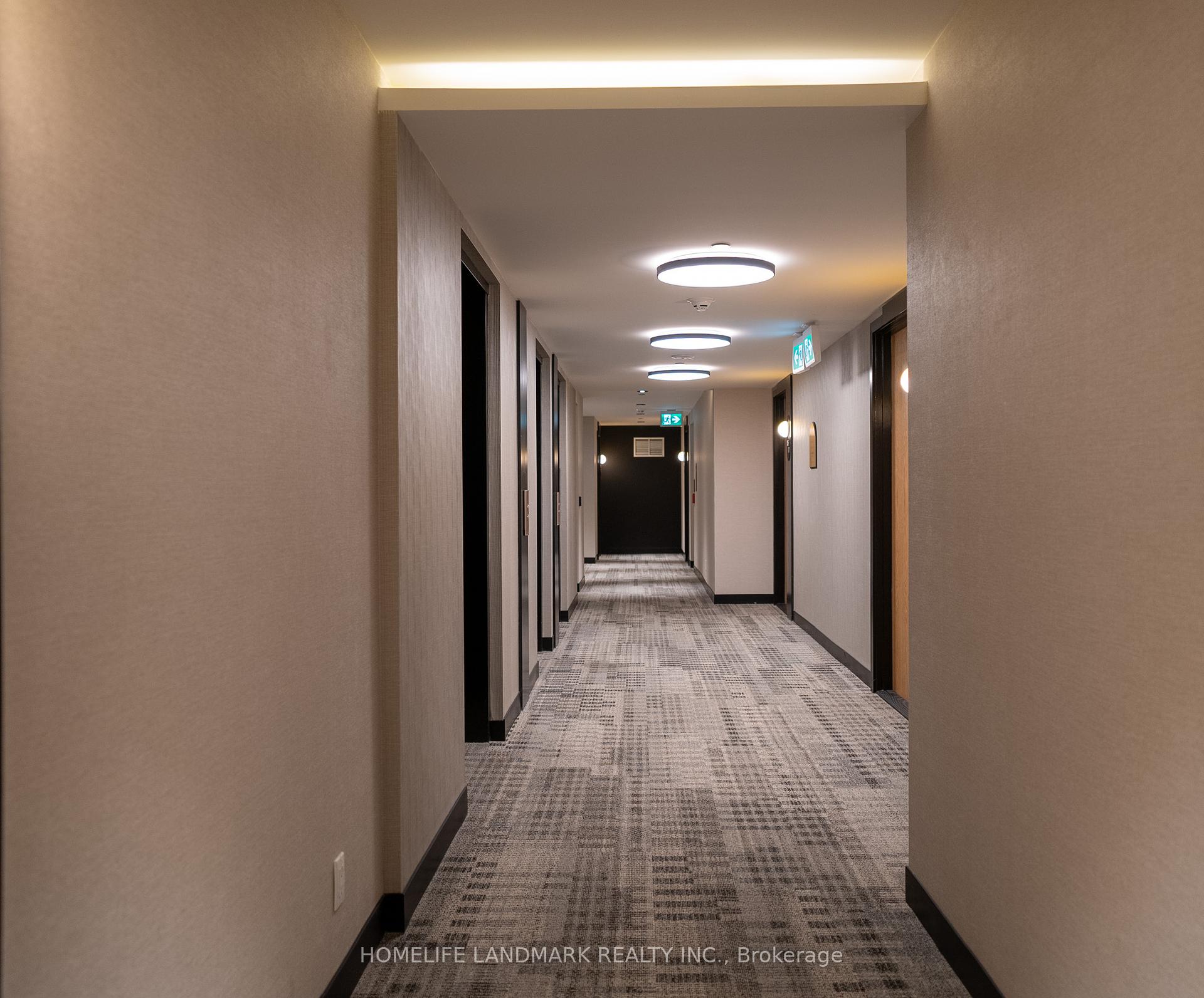 1 Bedroom Condo at 7950 bathurst, Vaughan For sale