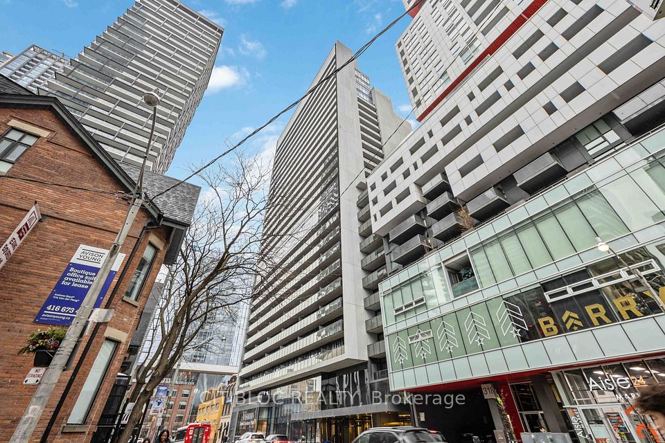 330 Richmond Street