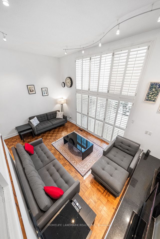 89 Scenic Mill Way, Toronto, ON M2L 1S9