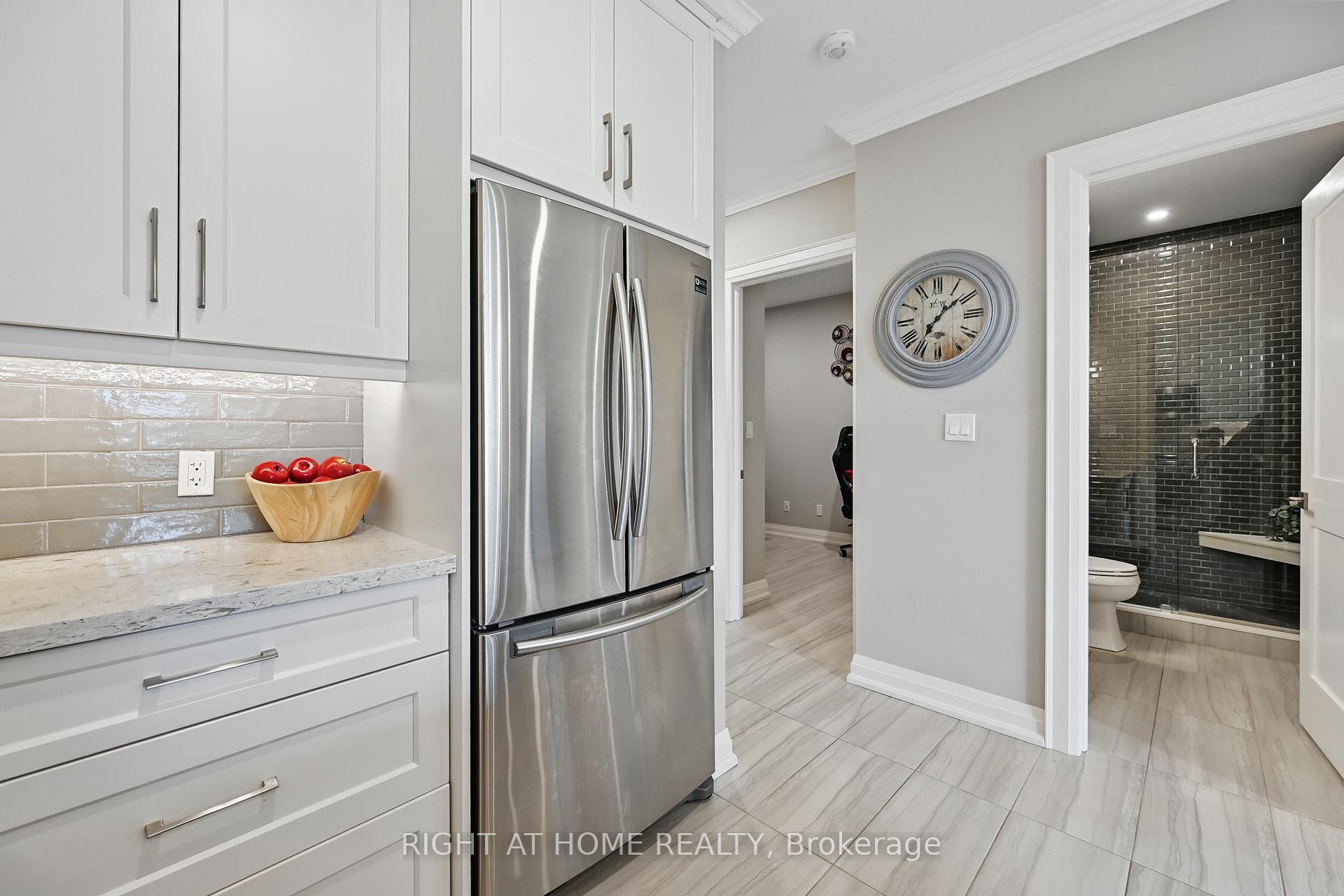 1 Bedroom Condo at 257 Millen, Hamilton For sale