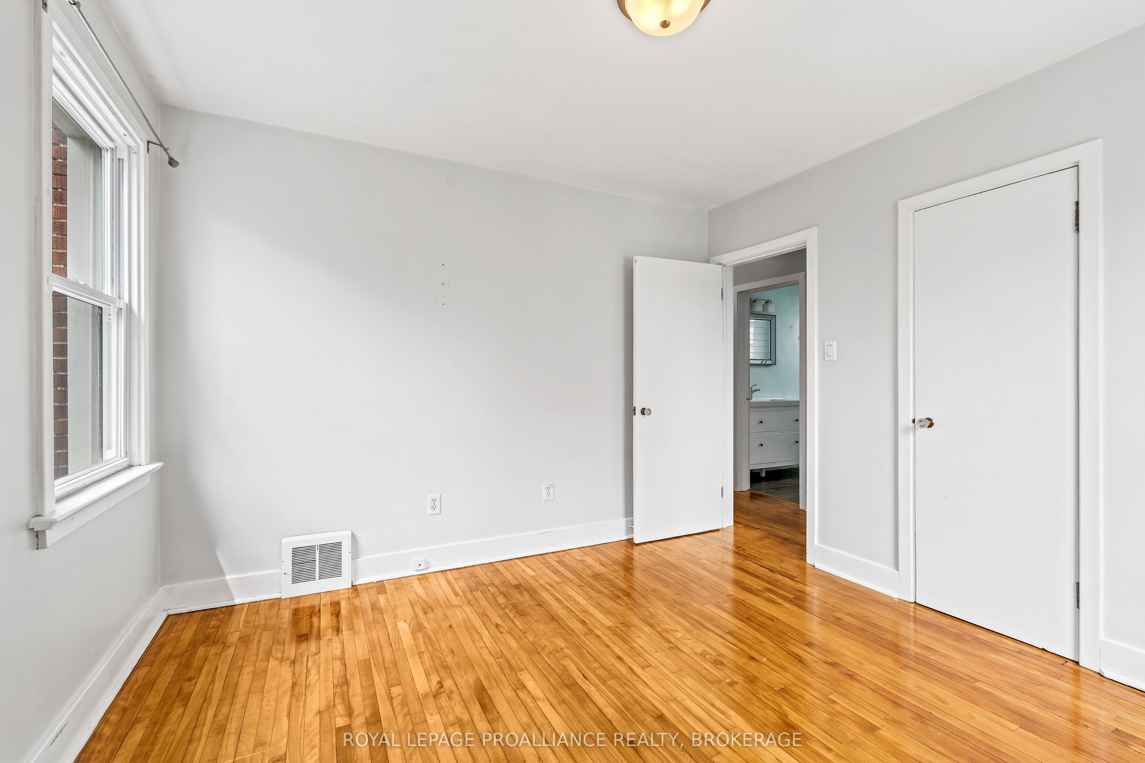 172 Carruthers Avenue