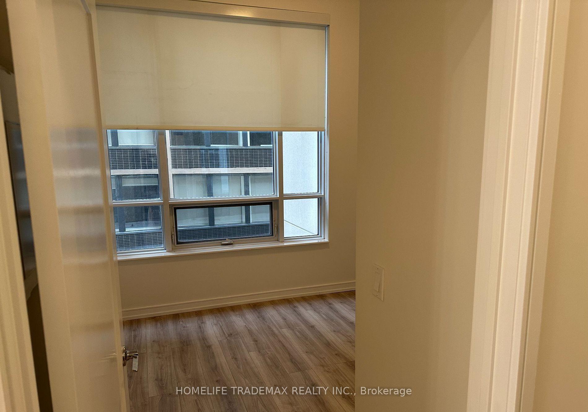 2 Bedrooms Condo at 88 Scott,  Toronto For sale