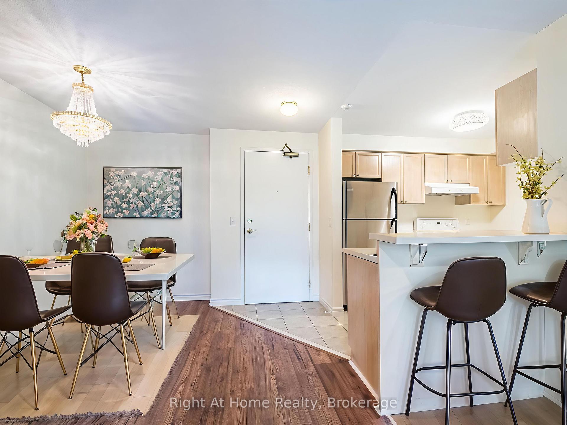 1 Bedroom Condo at 2300 Parkhaven, Oakville For sale