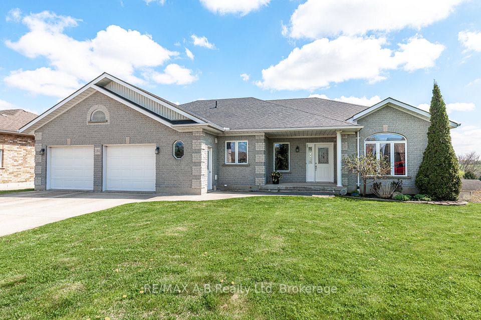 153 Thamesview