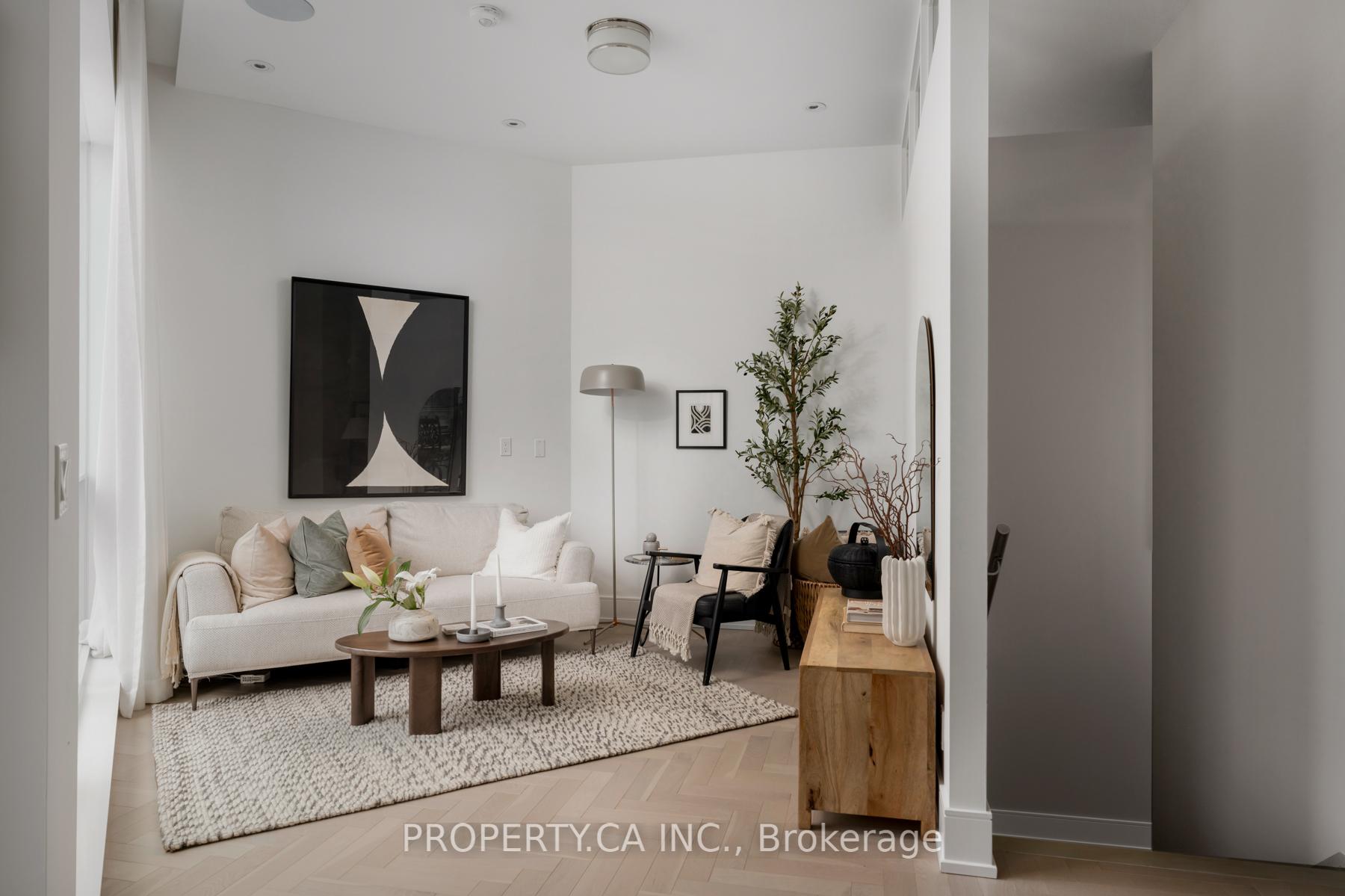3 Bedrooms Condo at 1 Edgewater, Toronto For sale