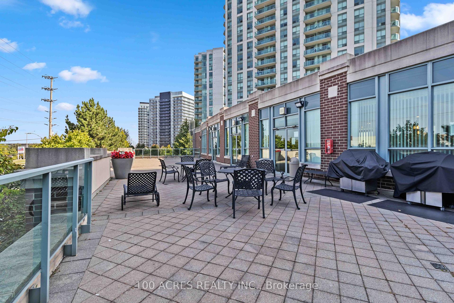 2 Bedrooms Condo at 4879 Kimbermount,  Mississauga For sale