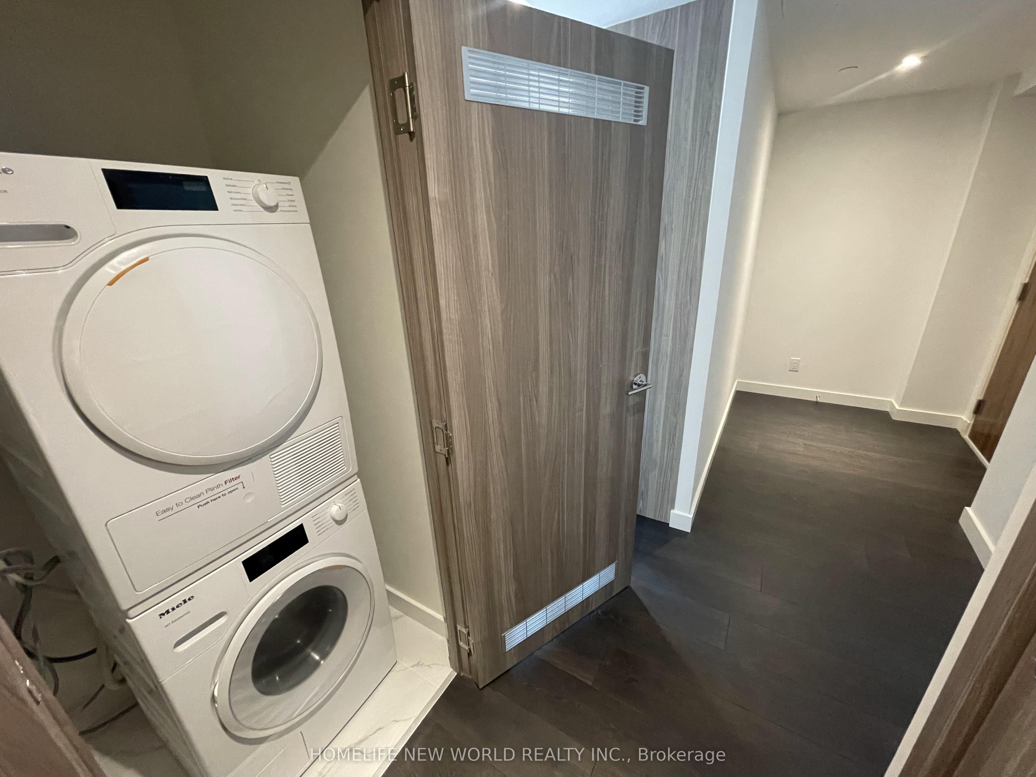 27 Mcmahon Drive, #3001