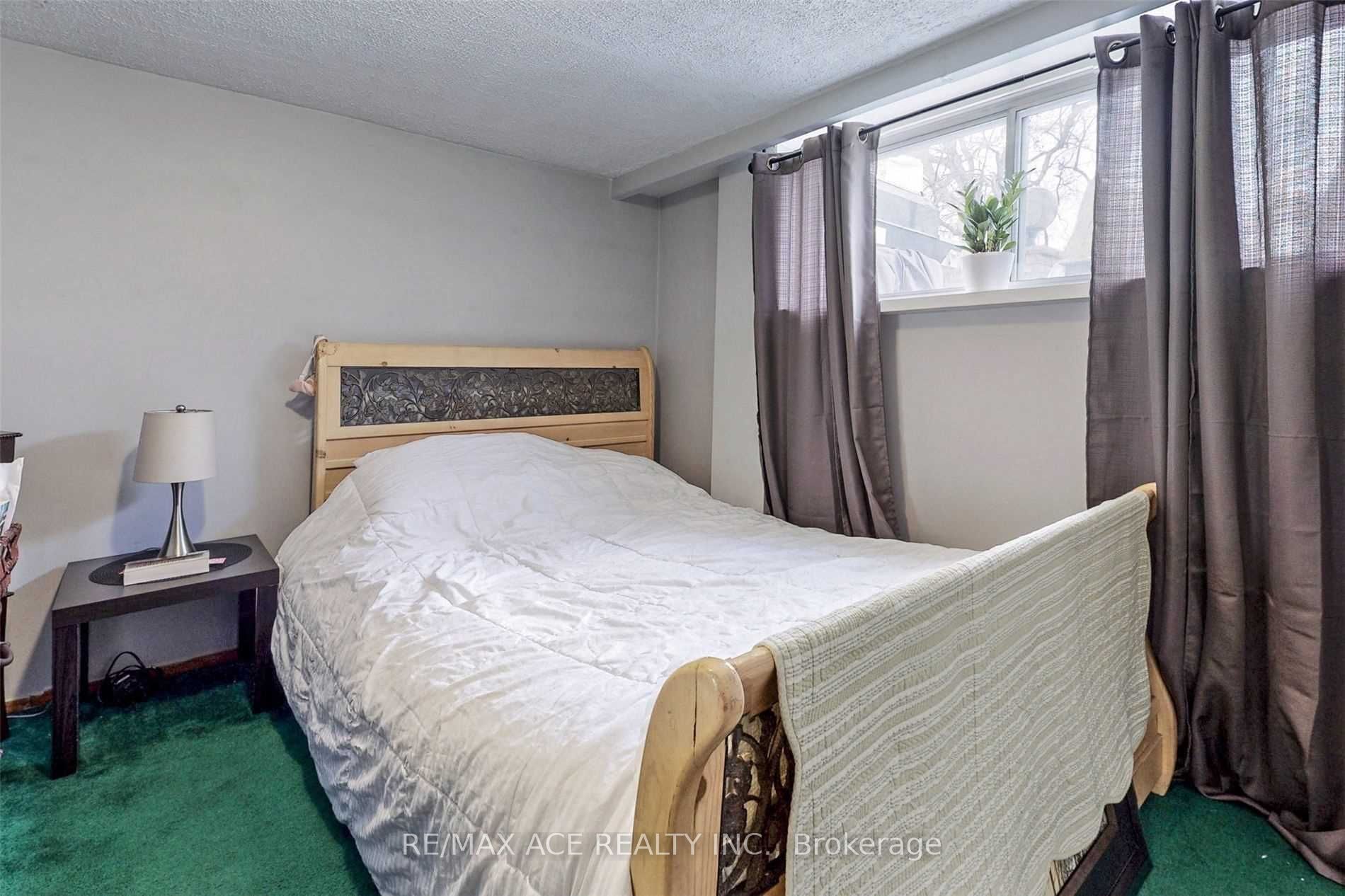 16 Hogan Drive, #Bsmt