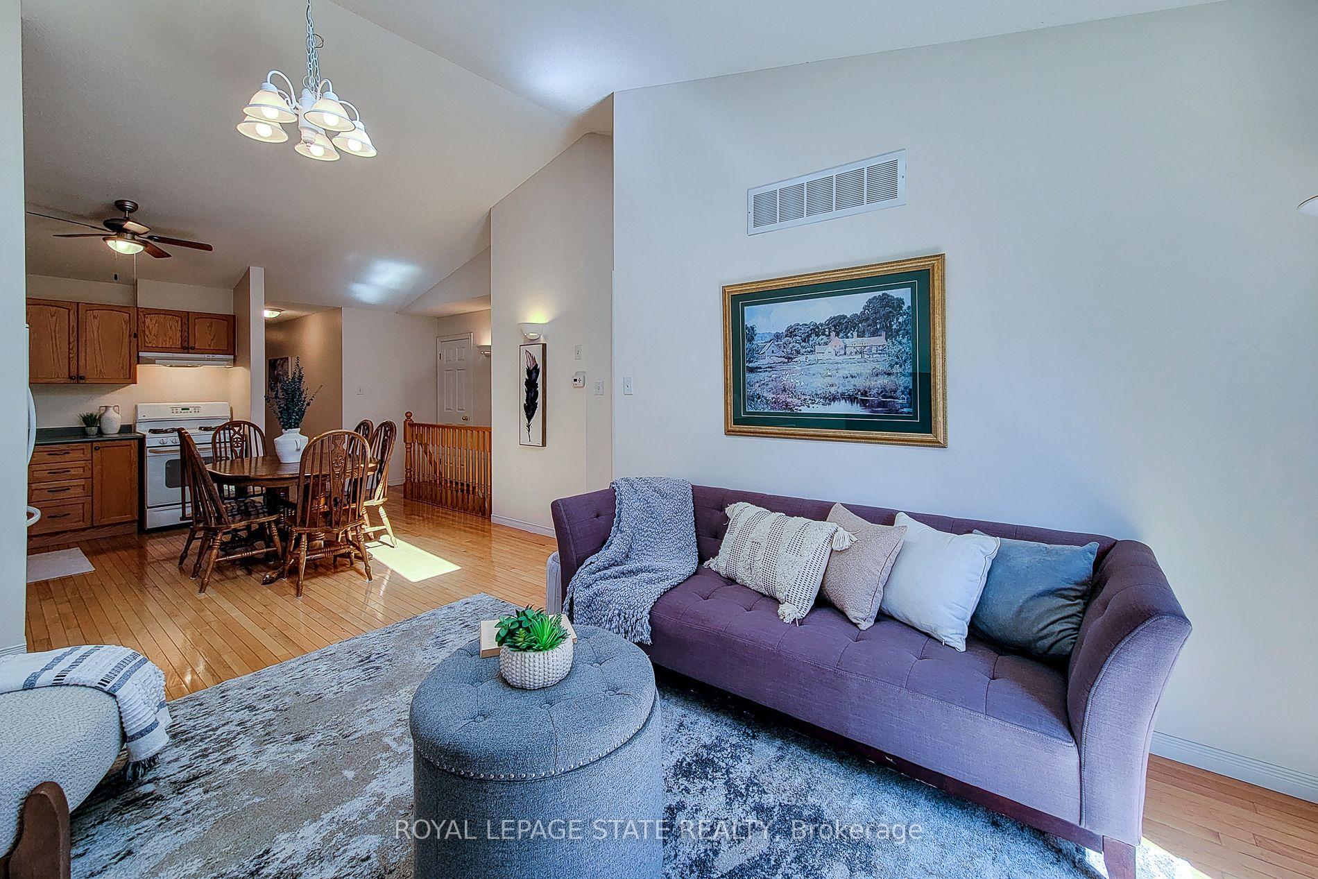 2 Bedrooms Condo at 751 Rymal, Hamilton For sale