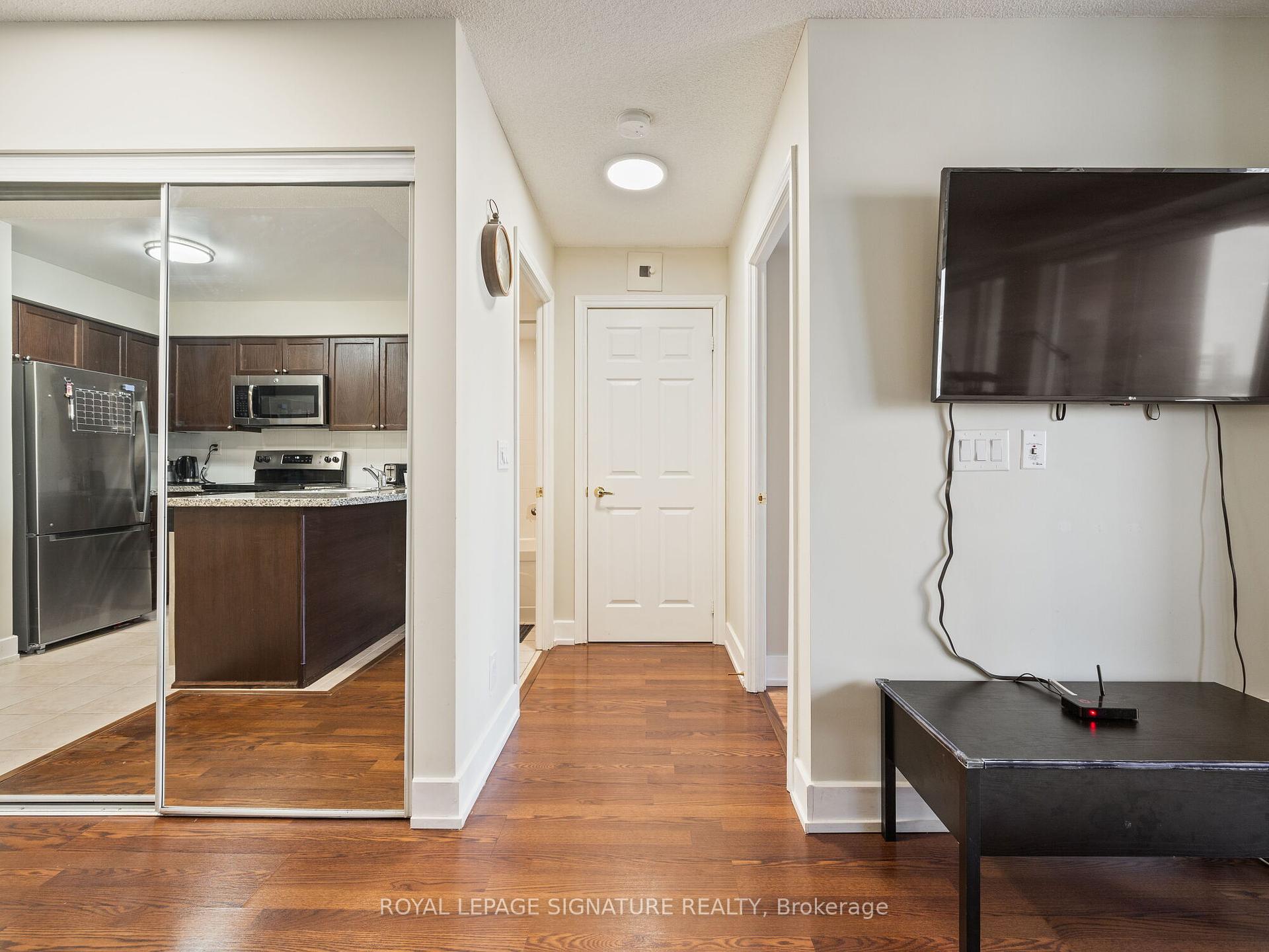 1 Bedroom Condo at 5 Michael Power, Toronto For sale